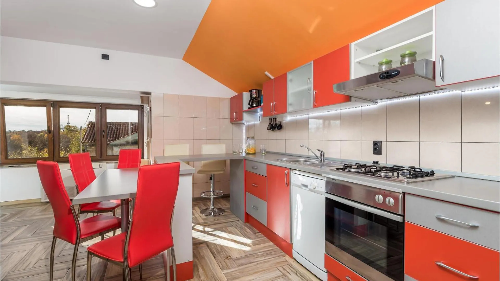Lovely Home In Gabonjin With Kitchen